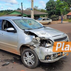 Carro invade preferencial e deixa motociclista com ferimentos graves em Maringá Foto 7 Fotos de Carro invade preferencial e deixa motociclista com ferimentos graves em Maringá