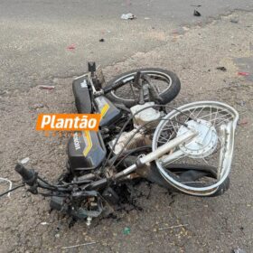 Motociclista sofre ferimentos graves após batida em cruzamento, em Maringá; vídeo Foto 2 Fotos de Motociclista sofre ferimentos graves após batida em cruzamento, em Maringá; vídeo