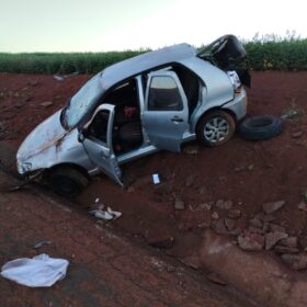 Homem de 57 anos morre após capotamento e corpo é encaminhado ao IML de Maringá Foto 2 Fotos de Homem de 57 anos morre após capotamento e corpo é encaminhado ao IML de Maringá