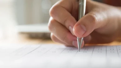 Fotos de 3 concursos públicos no Paraná para se inscrever em fevereiro: 117 vagas e salário de até R$ 15,2 mil