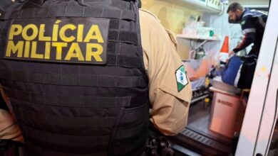 Fotos de Adolescente é entubado após levar tiro no pescoço durante tentativa de homicídio