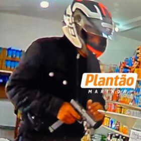 Criminoso invade mercado e mata jovem a tiros em plena luz do dia Foto 5 Fotos de Criminoso invade mercado e mata jovem a tiros em plena luz do dia