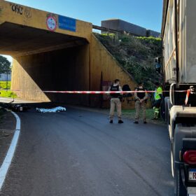 Ciclista morre após acidente com motocicleta na entrada de Marialva Foto 1 Fotos de Ciclista morre após acidente com motocicleta na entrada de Marialva