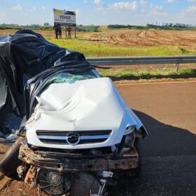 Homem de Maringá morre em grave acidente na BR-376 entre Mandaguari e Marialva Foto 3 Fotos de Homem de Maringá morre em grave acidente na BR-376 entre Mandaguari e Marialva