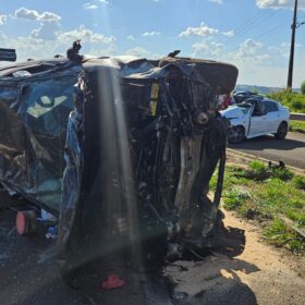 Homem de Maringá morre em grave acidente na BR-376 entre Mandaguari e Marialva Foto 1 Fotos de Homem de Maringá morre em grave acidente na BR-376 entre Mandaguari e Marialva