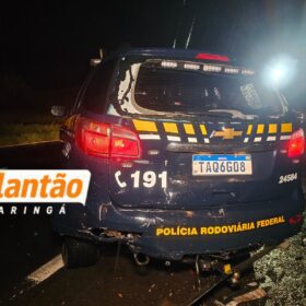 Motorista embriagado invade área de acidente com morte, quase atropela policiais, bombeiros e bate em viatura da PRF na BR-376 Foto 2 Fotos de Motorista embriagado invade área de acidente com morte, quase atropela policiais, bombeiros e bate em viatura da PRF na BR-376