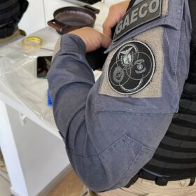 Gaeco de Maringá desarticula organização criminosa que fabricava anabolizantes em laboratório clandestino e simulava grife europeia Foto 6 Fotos de Gaeco de Maringá desarticula organização criminosa que fabricava anabolizantes em laboratório clandestino e simulava grife europeia