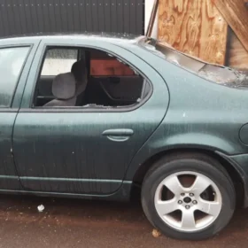Homem quebra carros, ameaça guardas e diz ser de facção criminosa em Maringá Foto 1 Fotos de Homem quebra carros, ameaça guardas e diz ser de facção criminosa em Maringá