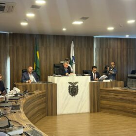 Sob presidência do Delegado Jacovós, Conselho de Ética aprova parecer pela cassação de Renato Freitas Foto 2 Fotos de Sob presidência do Delegado Jacovós, Conselho de Ética aprova parecer pela cassação de Renato Freitas