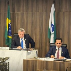 Sob presidência do Delegado Jacovós, Conselho de Ética aprova parecer pela cassação de Renato Freitas Foto 1 Fotos de Sob presidência do Delegado Jacovós, Conselho de Ética aprova parecer pela cassação de Renato Freitas