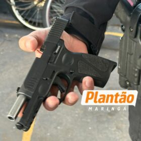 Suspeito de contratar atirador que executou três primos em Sarandi é preso pela Polícia Militar em motel com garota de programa Foto 1 Fotos de Suspeito de contratar atirador que executou três primos em Sarandi é preso pela Polícia Militar em motel com garota de programa