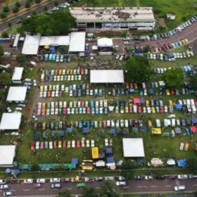 Fotos de Dia Mundial do Fusca: Maringá recebe festival de carros antigos com atrações musicais e telão para a Copa