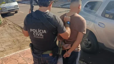 Fotos de Irmãos acusados de furto em residência são presos após fuga por telhados em Maringá; vídeo