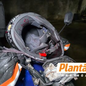 Câmera registra grave acidente entre motoboy e morador de rua; vítimas ficam em estado gravíssimo em Maringá Foto 8 Fotos de Câmera registra grave acidente entre motoboy e morador de rua; vítimas ficam em estado gravíssimo em Maringá