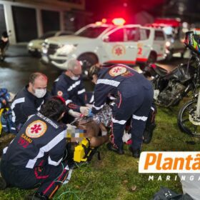 Motociclista é socorrido em estado gravíssimo após colisão com Jeep em Maringá; motorista estava com CNH suspensa Foto 5 Fotos de Motociclista é socorrido em estado gravíssimo após colisão com Jeep em Maringá; motorista estava com CNH suspensa
