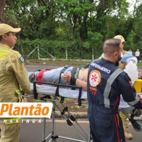 Motociclista morre após perder o controle da moto e bater contra árvore em Maringá; vídeo mostra acidente Foto 2 Fotos de Motociclista morre após perder o controle da moto e bater contra árvore em Maringá; vídeo mostra acidente