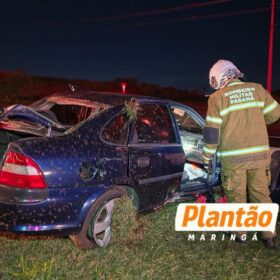 Motorista perde controle da direção e capota veículo na BR-376; duas pessoas ficam feridas Foto 1 Fotos de Motorista perde controle da direção e capota veículo na BR-376; duas pessoas ficam feridas