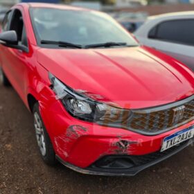 Motorista tenta atropelar guardas durante perseguição, tiros são disparados e fuga termina com prisão em Maringá Foto 7 Fotos de Motorista tenta atropelar guardas durante perseguição, tiros são disparados e fuga termina com prisão em Maringá