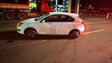 Fotos de Suspeito furta carro estacionado com chave na ignição, foge da PM e acaba no hospital na região
