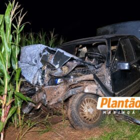 Motorista morre em colisão frontal com carreta na PR-323; o corpo foi encaminhado ao IML de Maringá Foto 5 Fotos de Motorista morre em colisão frontal com carreta na PR-323; o corpo foi encaminhado ao IML de Maringá
