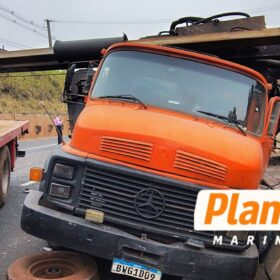 Acidente envolvendo três caminhões deixa motorista ferido na BR-376, em Mandaguaçu Foto 11 Fotos de Acidente envolvendo três caminhões deixa motorista ferido na BR-376, em Mandaguaçu