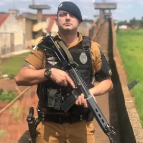 Quem era o cabo da PM que já atuou em Maringá e morreu em grave acidente na PR-317; policial deixa esposa e dois filhos Foto 1 Fotos de Quem era o cabo da PM que já atuou em Maringá e morreu em grave acidente na PR-317; policial deixa esposa e dois filhos