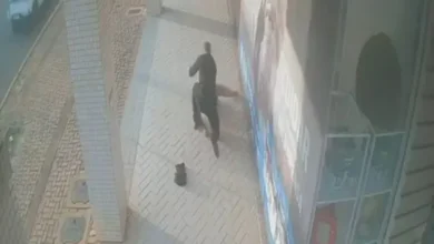 Fotos de Vídeo registra briga no centro de Maringá após denúncia de assédio; homem fica em estado grave e é entubado